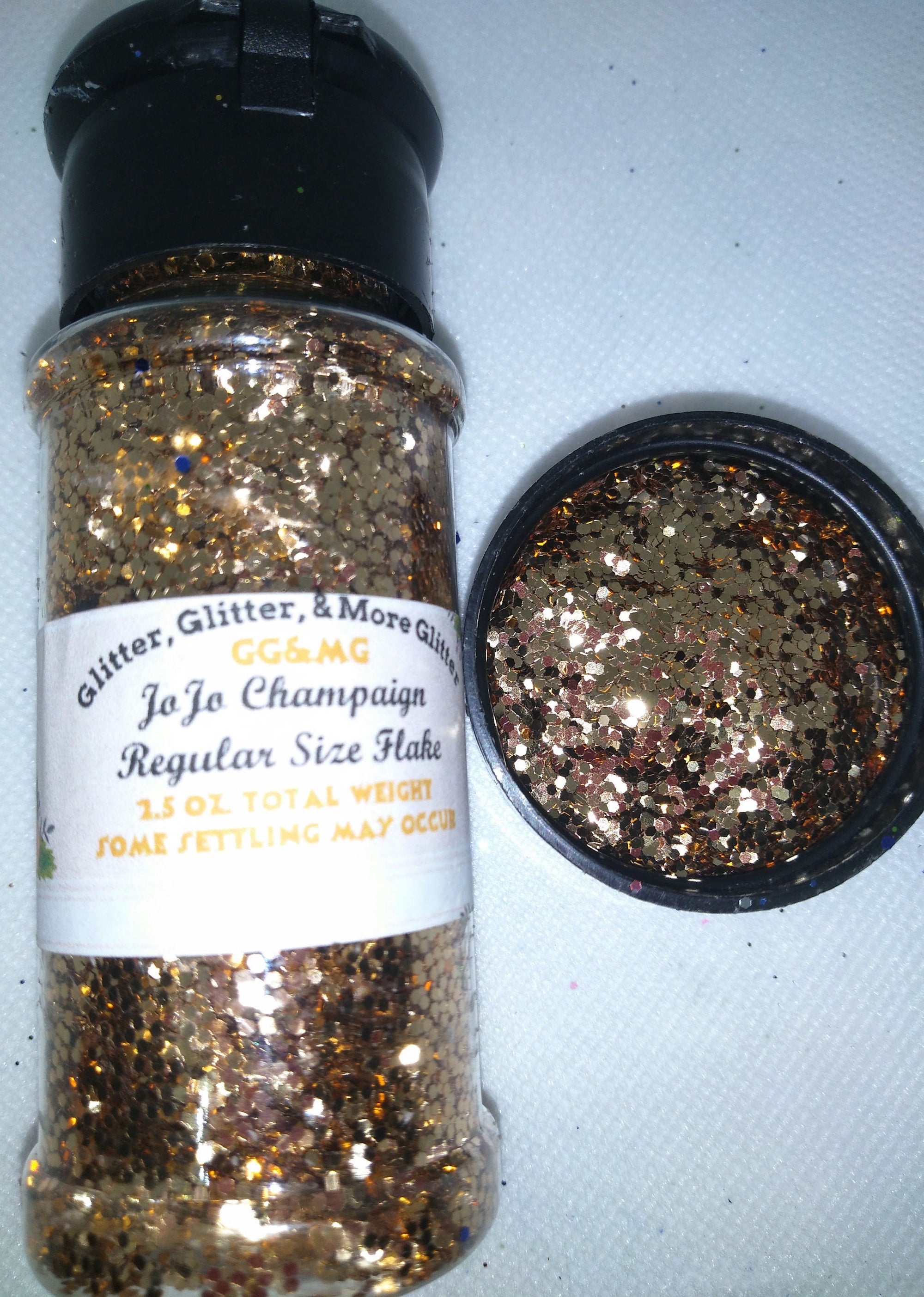 JoJo Champagne - Regular size Champagne Gold glitter flakes